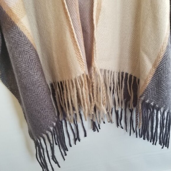 Woolrich Poncho Wrap Sweater Woven Fringe Viscose - Picture 4 of 12